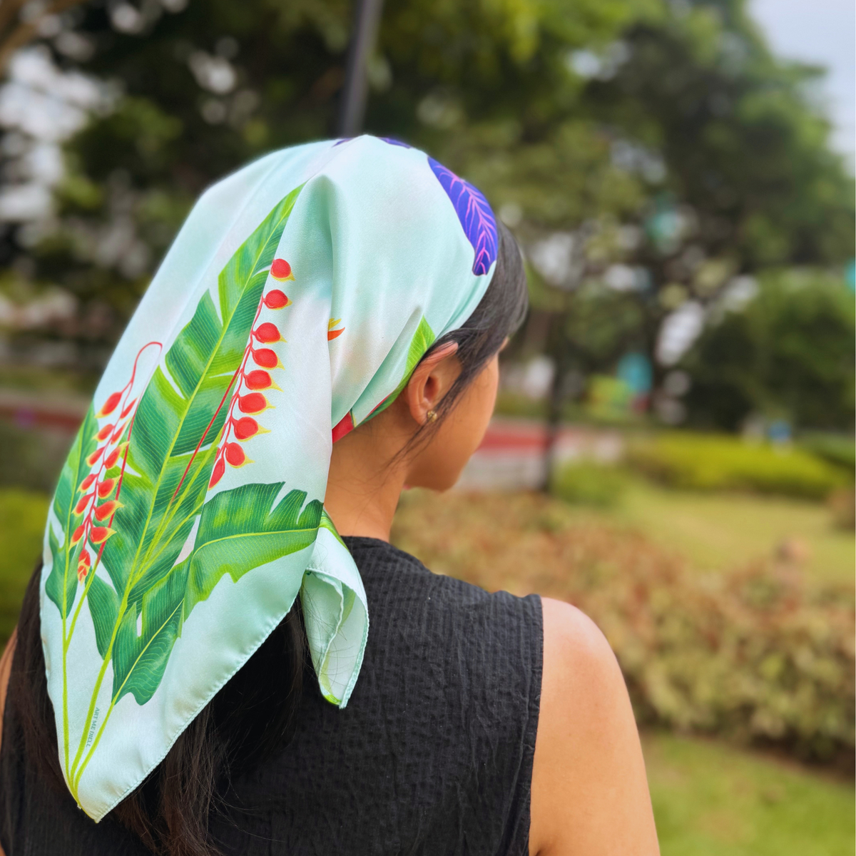 Heliconia Dream 70x70 cm Square Scarf
